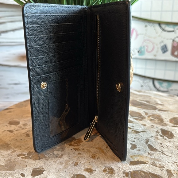 Michael Kors black saffiano leather with snap closure. New w/o tags, never used. - Picture 3 of 8